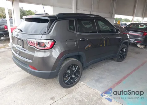 2023 Jeep Compass Altitude 4X4 z USA, uszkodzony, nr VIN 3C4NJDBN2PT535699